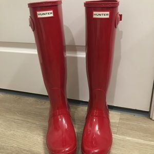 Glossy red hunter rainboots❤️